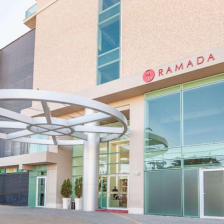 Ramada By Wyndham Macae Hotel & Suites Exteriör bild