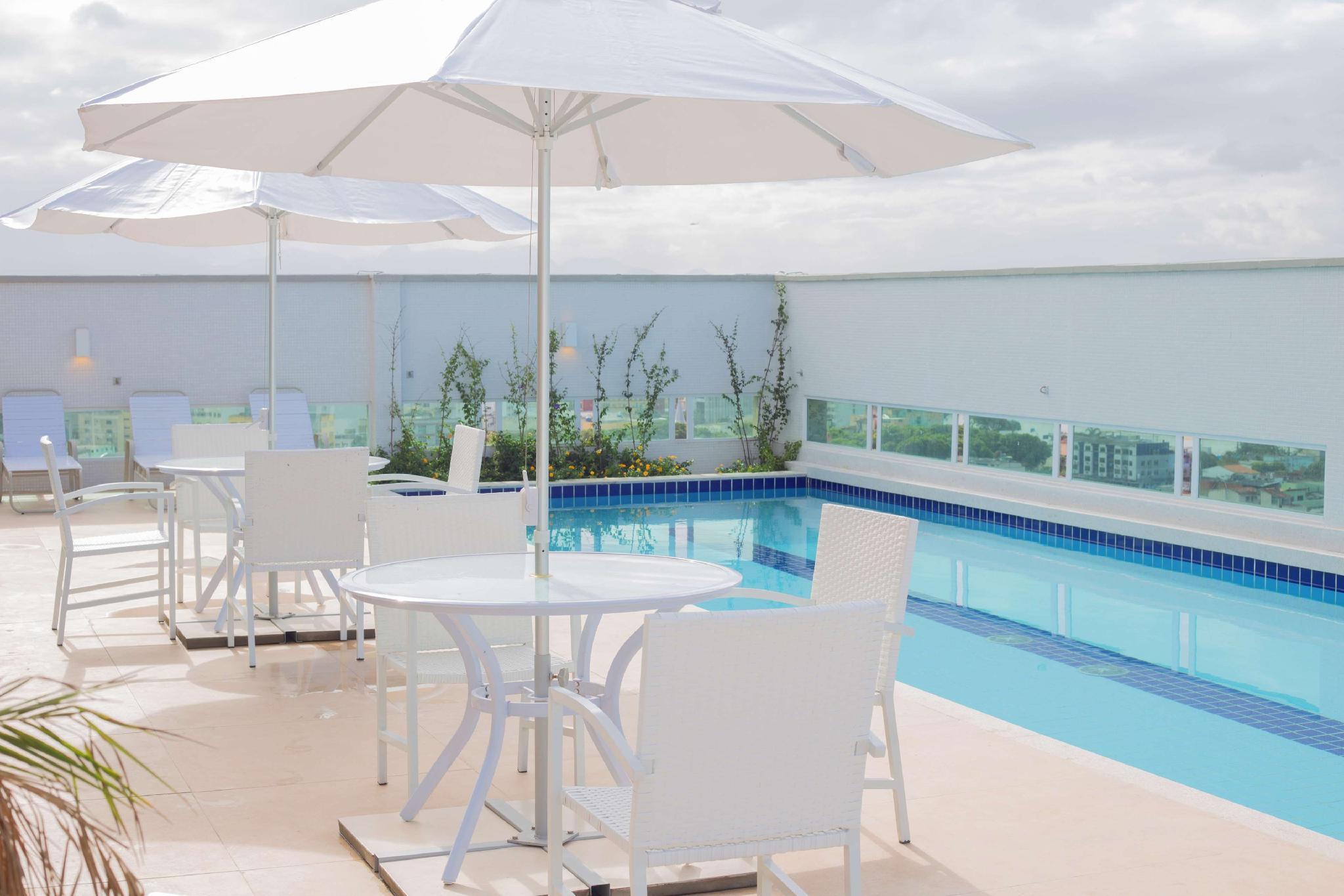 Ramada By Wyndham Macae Hotel & Suites Exteriör bild